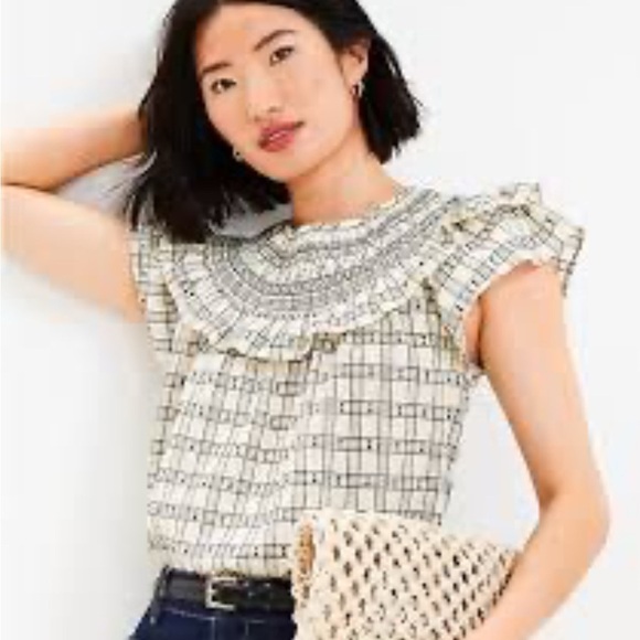 LOFT Black and White Smocked Ruffled Blouse size S - Picture 7 of 7